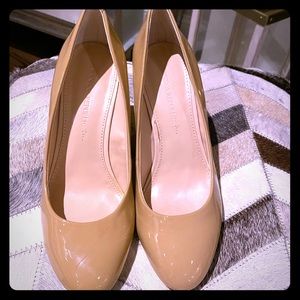 NWOT Banana Republic Maisie Nude Wedge